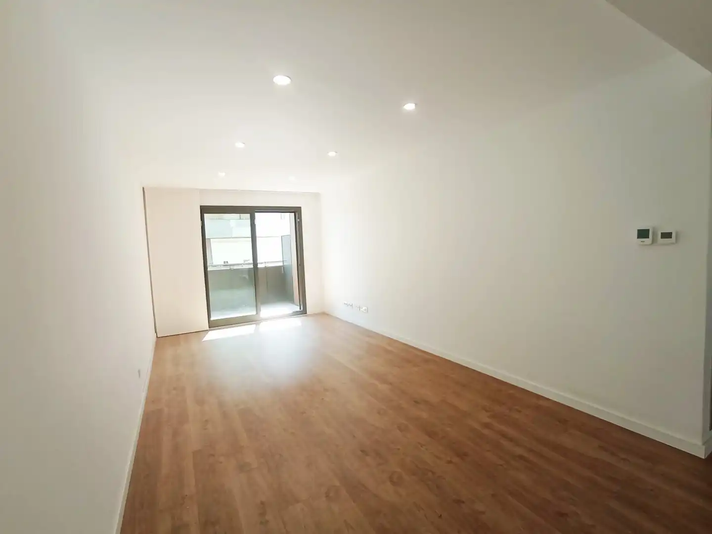 Flat for rent in Terrassa  with Air Conditioner and Heating