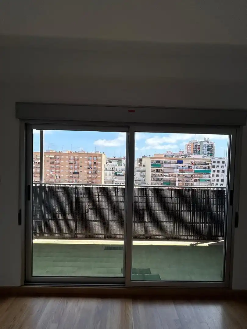 Terrassa de Pis de lloguer en Valencia amb Aire condicionat, Calefacció i Terrassa