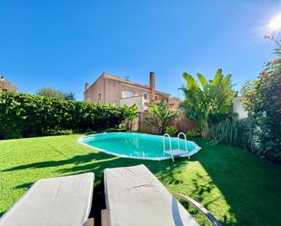 Piscina de Casa o xalet en venda en Cambrils amb Aire condicionat, Calefacció i Jardí privat