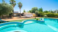 Jardí de Casa o xalet en venda en Utrera amb Aire condicionat, Jardí privat i Terrassa
