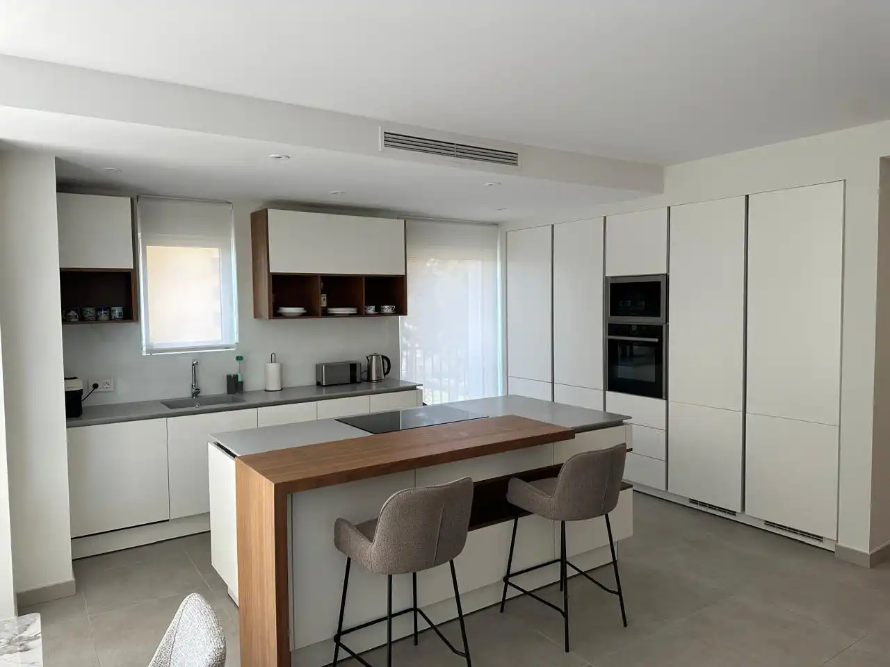 Apartamento de lujo en Andalucía del Mar, Puerto Banús, Marbella, Bild 4