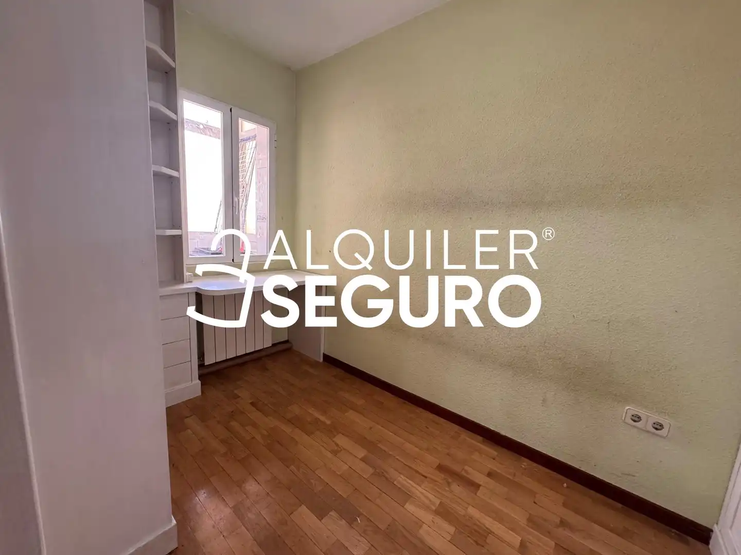 Bedroom of Flat for rent in Madrid  with Heating and Furnished