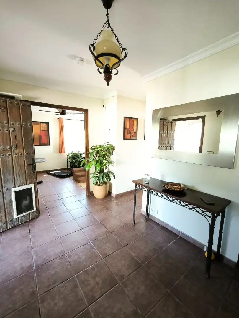 Haus oder Chalet zum Verkauf in San Roque mit Klimaanlage, Terrasse und Schwimmbad