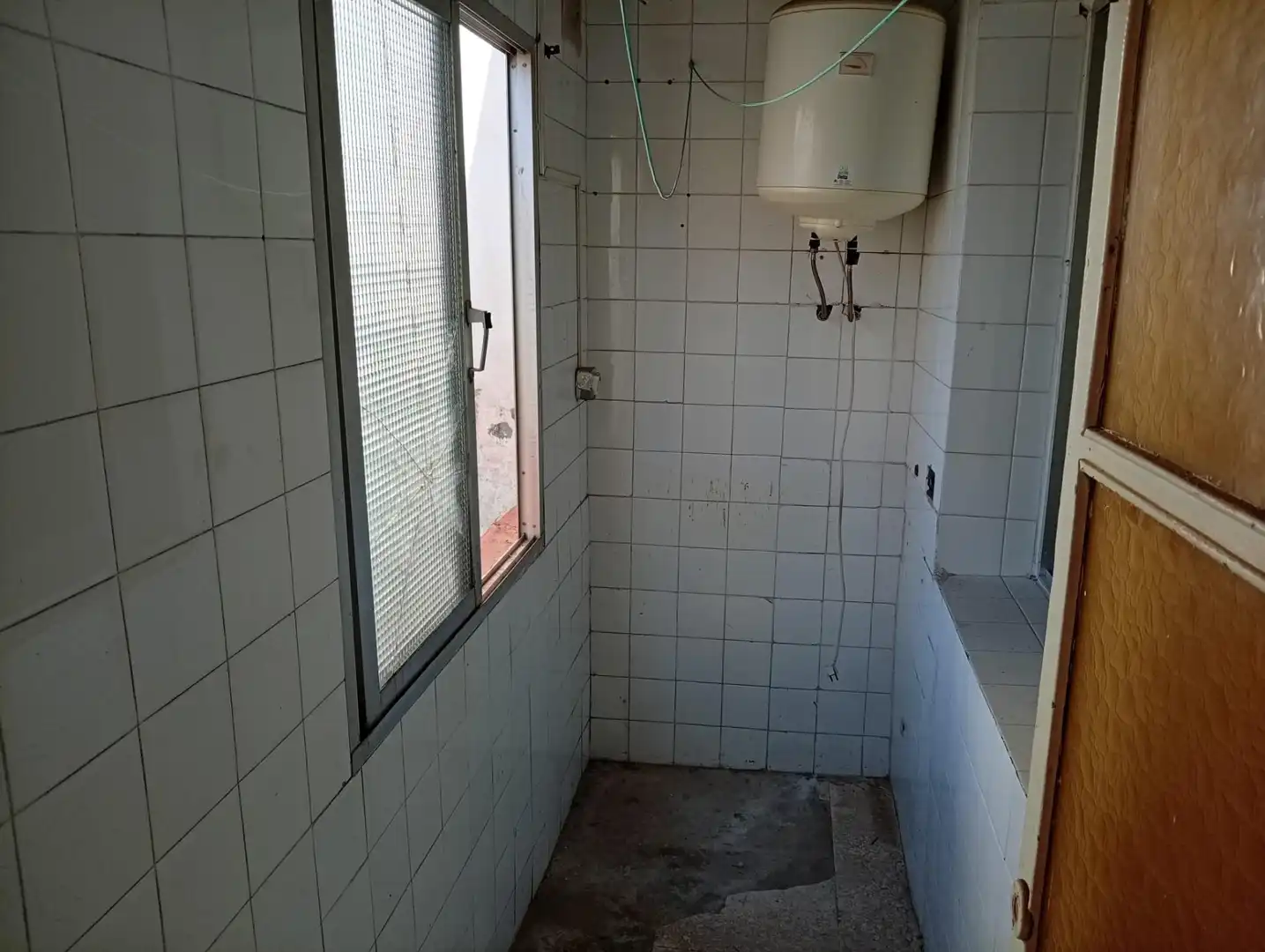 Baño de Piso en venta en La Línea de la Concepción