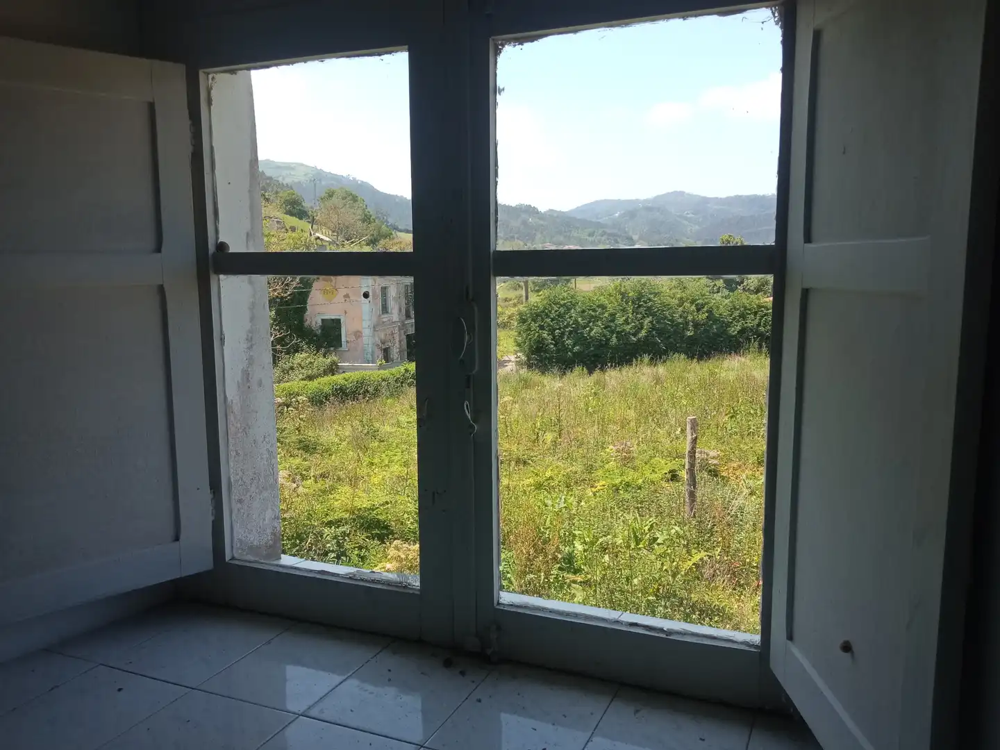 Habitación de Finca rústica en venta en Valdés - Luarca con Jardín privado, Terraza y Amueblado