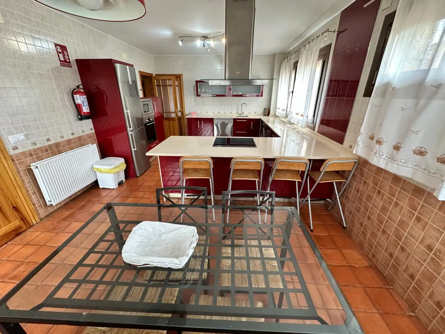 Cocina de Casa o chalet en venta en Villalba de la Sierra con Aire acondicionado, Calefacción y Terraza