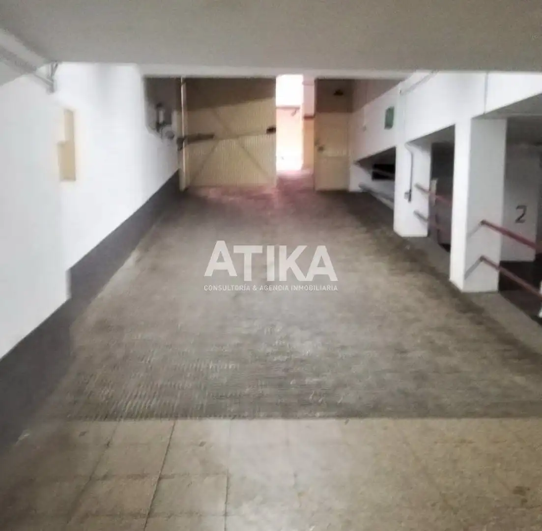 Einzelparkplatz zum Verkauf in Sant Josep - Zona Hospital, imagen 2