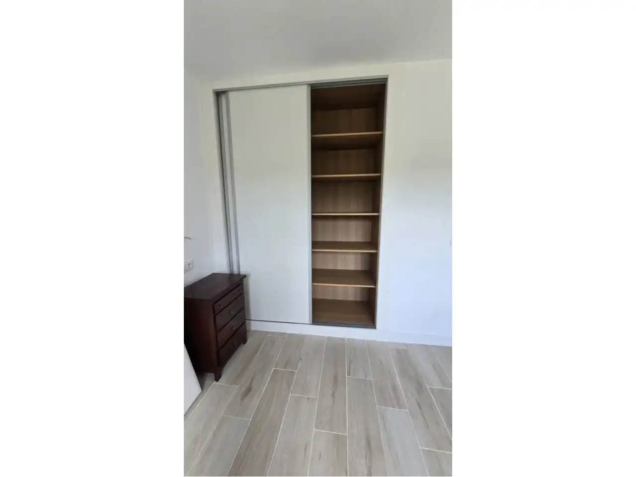 Habitación de Casa adosada en venta en Vilagarcía de Arousa con Calefacción, Terraza y Amueblado