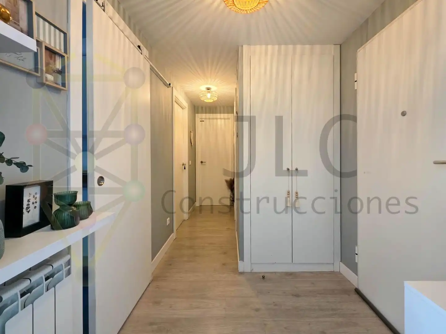Flat for sale in Alovera  with Air Conditioner, Heating and Parquet flooring