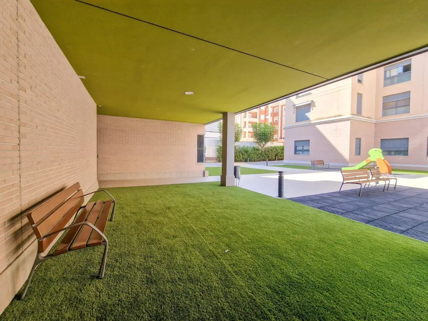 Terrassa de Pis en venda en Elche / Elx amb Aire condicionat, Calefacció i Jardí privat