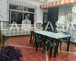 Planta baja to rent in Avenida REYES CATOLICOS, Centro - Doña Mercedes