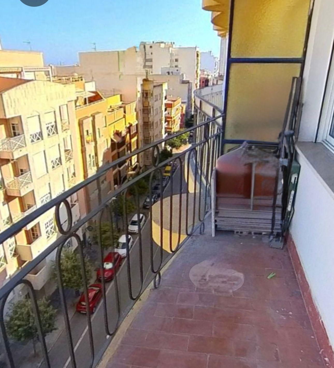 Terrassa de Pis en venda en  Almería Capital amb Aire condicionat, Terrassa i Balcó