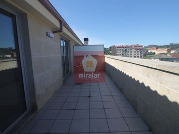Penthouse with lift for sale in Salvaterra de Miño