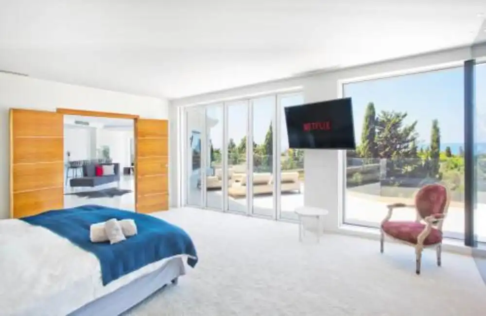 Dormitori de Casa o xalet de lloguer en Marbella amb Aire condicionat, Jardí privat i Terrassa