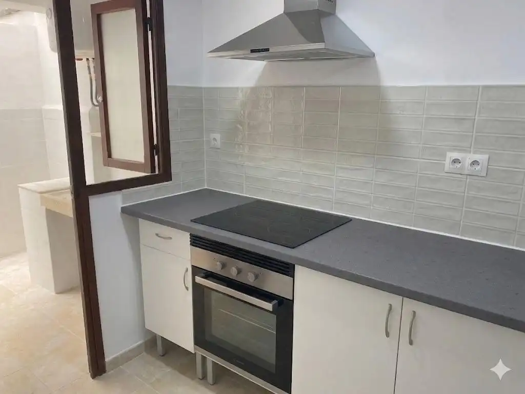 Cocina de Piso en venta en Tavernes de la Valldigna con Balcón