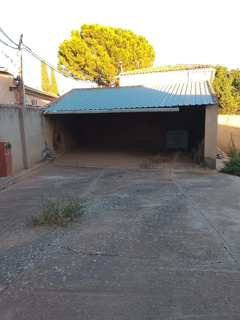 Aparcament de Terreny industrial en venda en Buenache de Alarcón, Cuenca