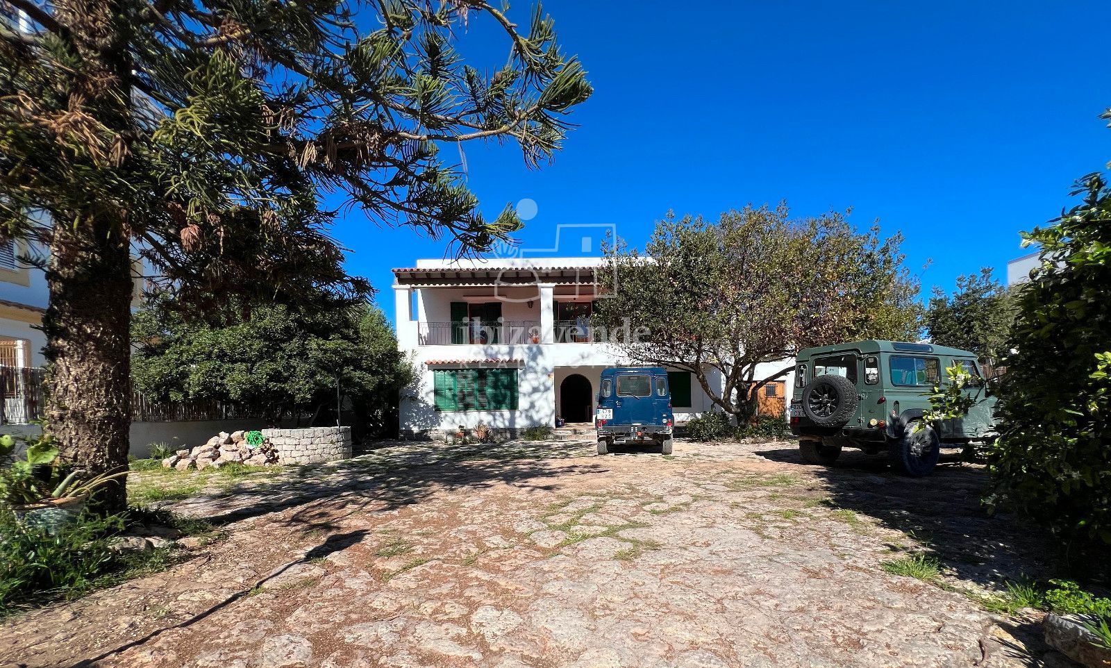 Vista exterior de Casa o xalet de lloguer en Santa Eulària des Riu amb Aire condicionat, Calefacció i Jardí privat