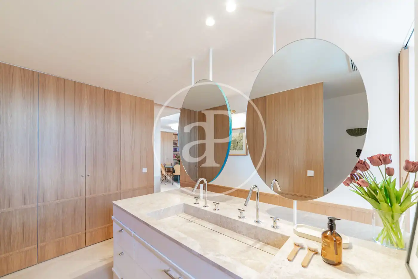 Badezimmer von Wohnung zum Verkauf in Madrid mit Klimaanlage, Heizung und Terrasse
