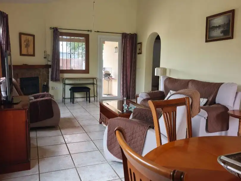 Houses for rent in Viñuela, Málaga
