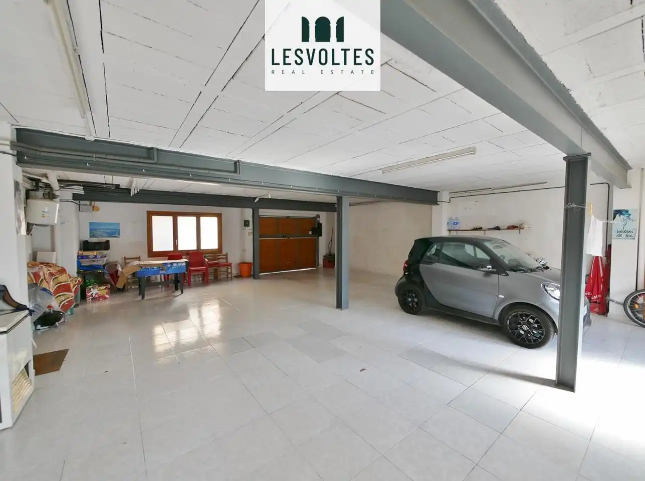 Casa amb terrassa en venda a calle de l'Escut Emporità, imagen 5