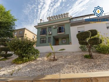 Adosado con balcón en venta en Pulianas