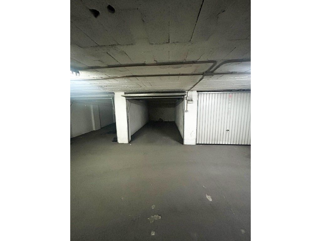 Parking of Garage to rent in Coín