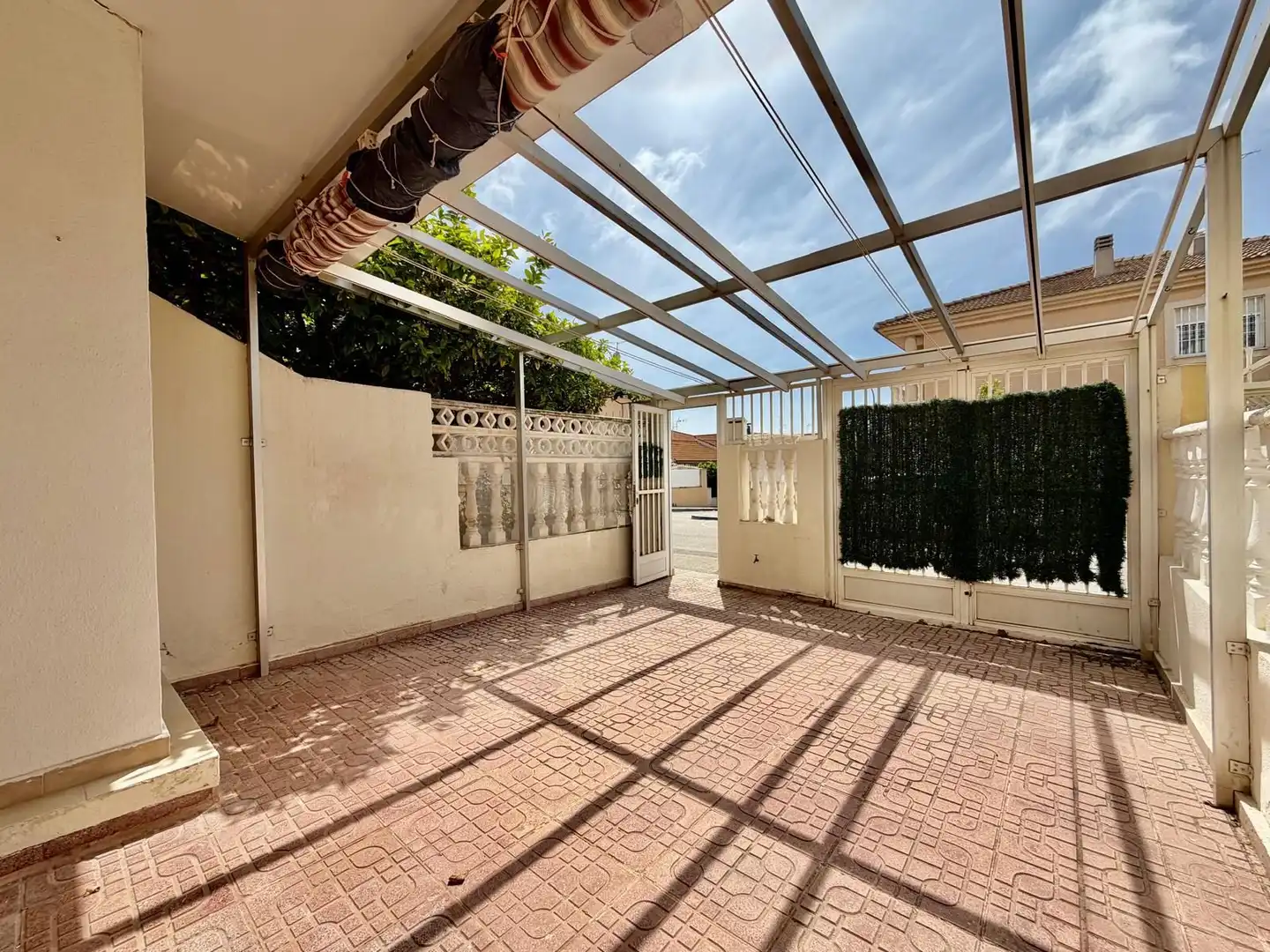 Dúplex con jardín en venta en Lo Pagán