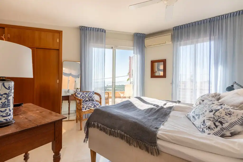 Dormitori de Casa adosada en venda en  Palma de Mallorca amb Aire condicionat, Jardí privat i Terrassa