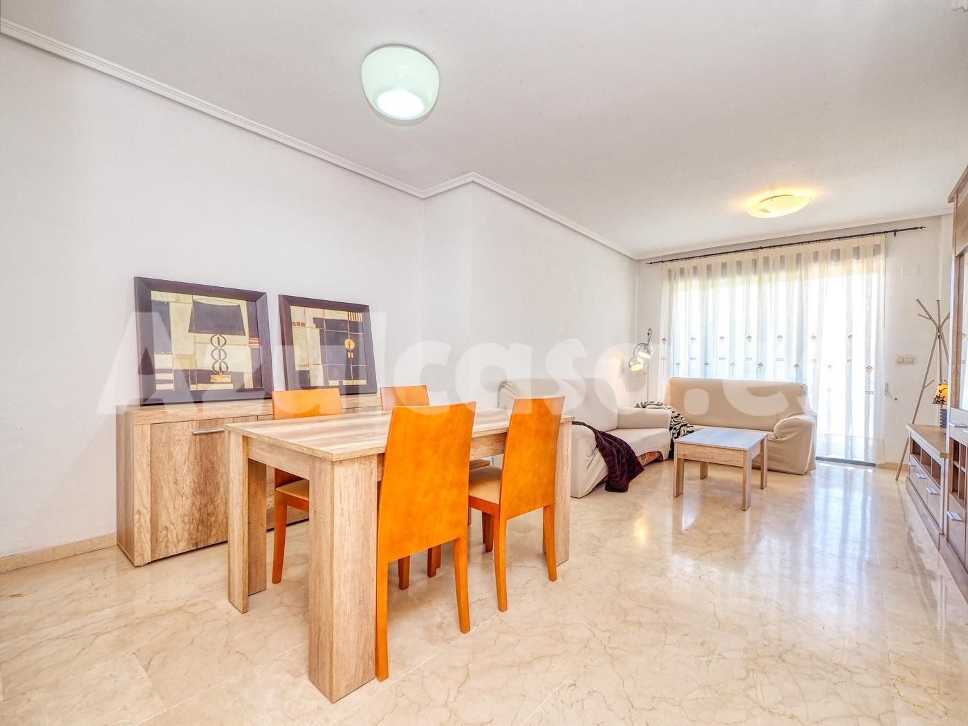 Sala de estar de Piso de alquiler en Castalla con Balcón