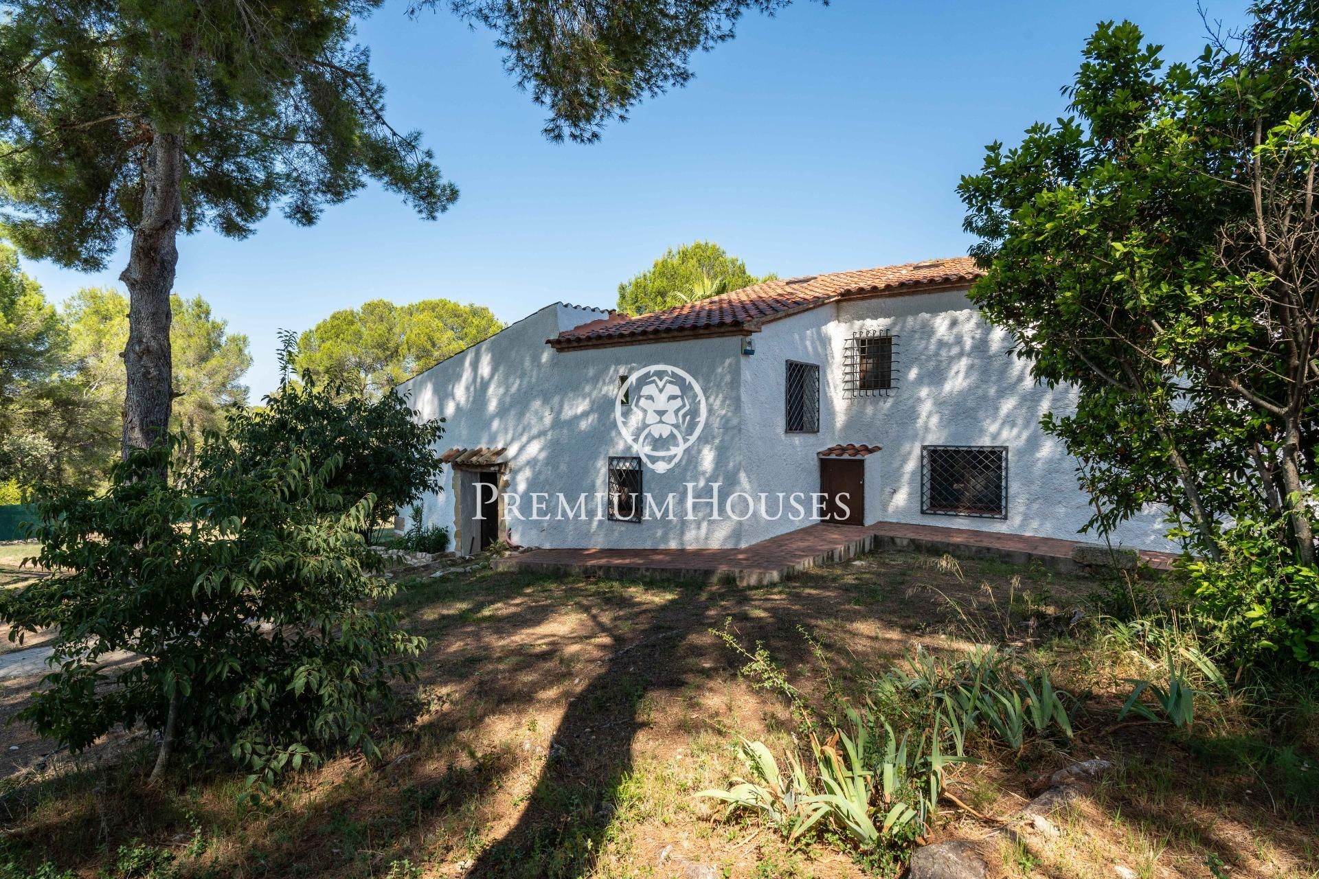 Exterior view of Country house for sale in El Catllar   with Heating, Private garden and Terrace