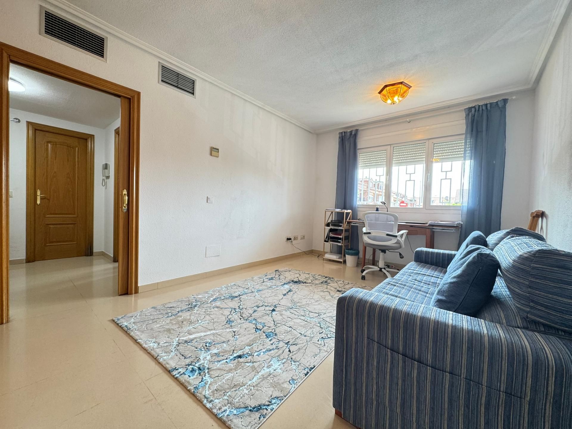 Living room of Flat for sale in Leganés  with Heating, Private garden and Community pool