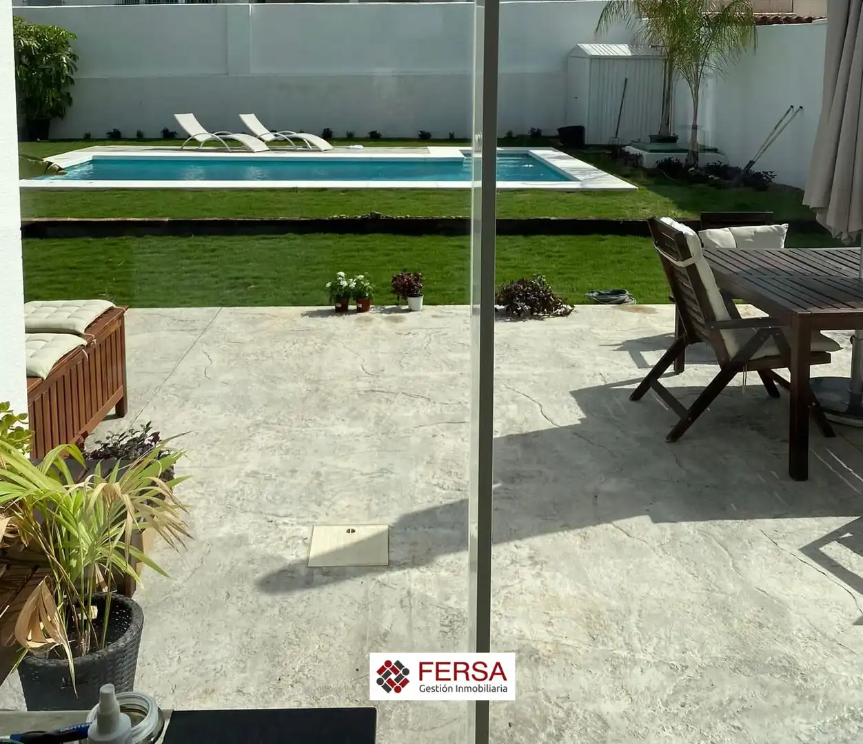 Swimming pool of Houses for sale in El Puerto de Santa María  with Air Conditioner, Heating and Private garden