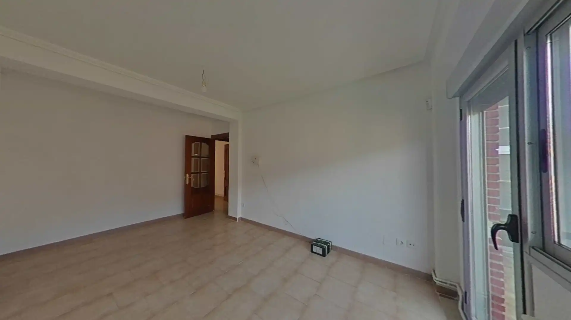 Living room of Flat for sale in Zaragoza  with Heating, Parquet flooring and Oven