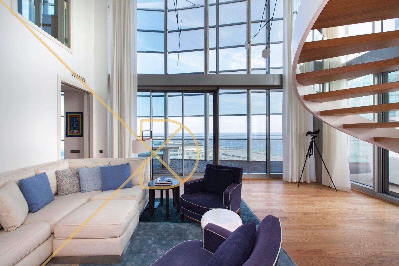 Sala d'estar de Àtic en venda en  Barcelona Capital amb Aire condicionat, Jardí privat i Parquet