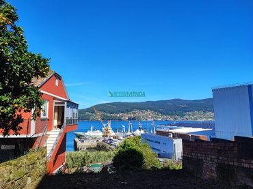 Casa amb jardí en venda a Redondela