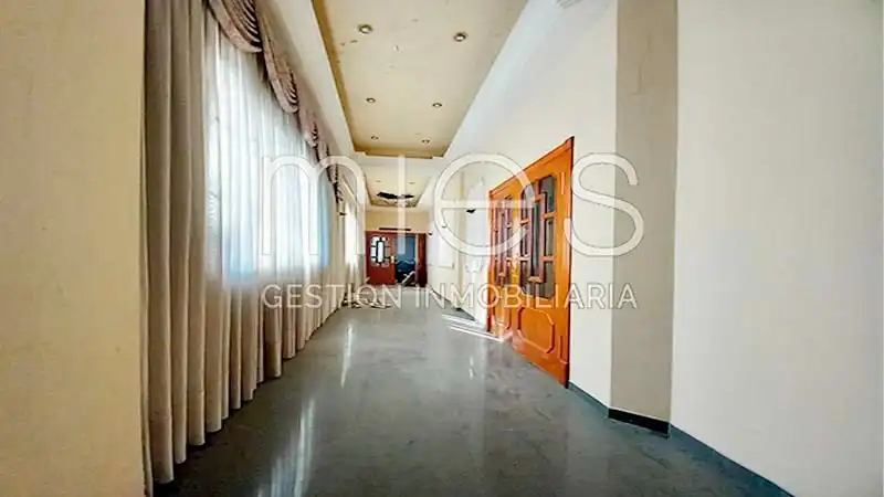 Edificio en venta en Benetússer