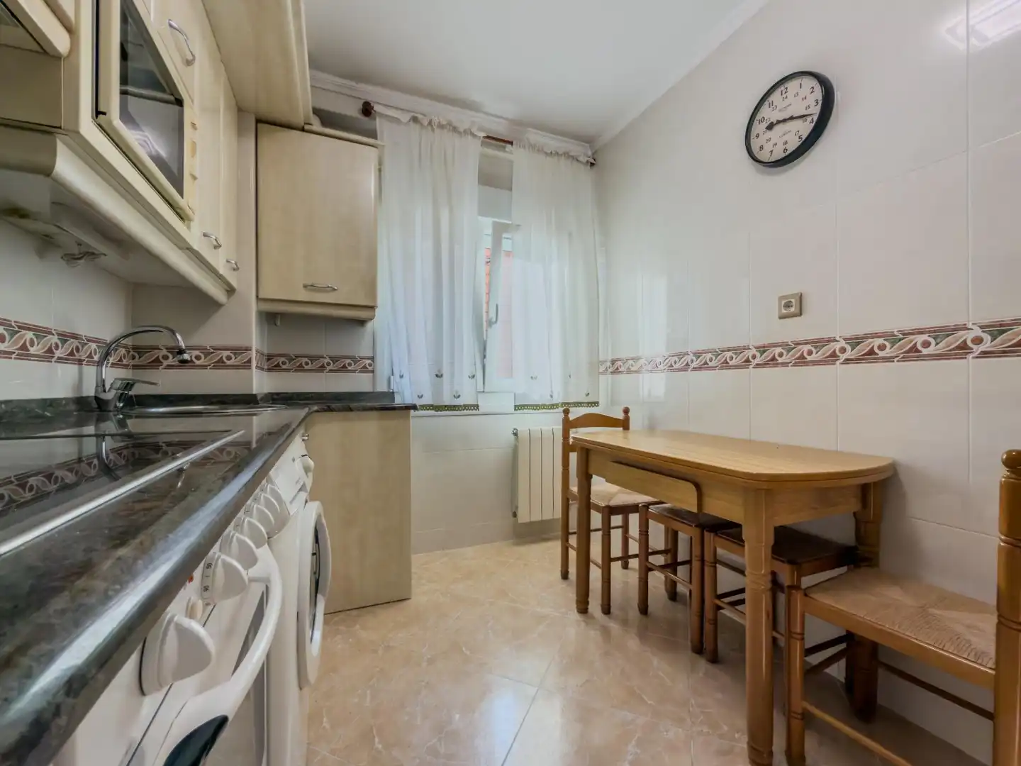 Apartamento en venta en ARGENTINA, Cuatro Caminos