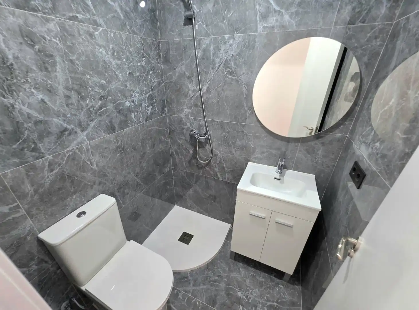 Baño de Piso en venta en Castellón de la Plana / Castelló de la Plana con Terraza