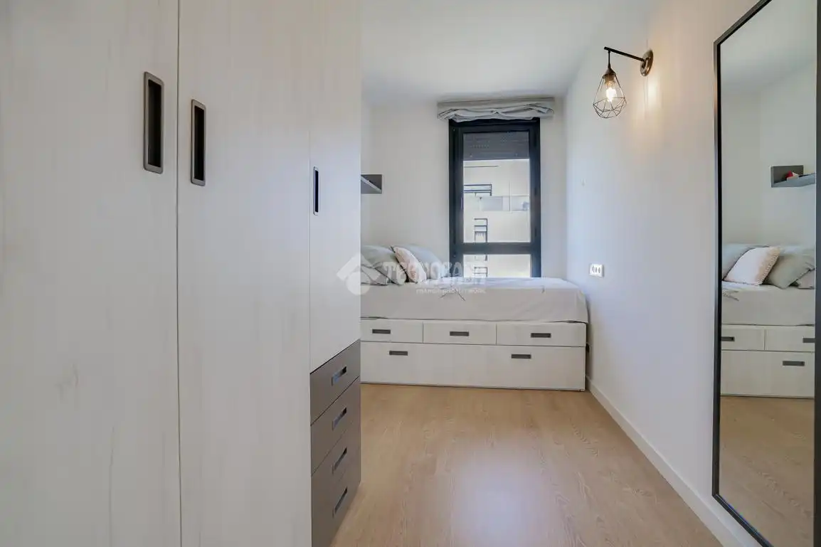 Dormitori de Pis en venda en L'Hospitalet de Llobregat amb Traster i Balcó