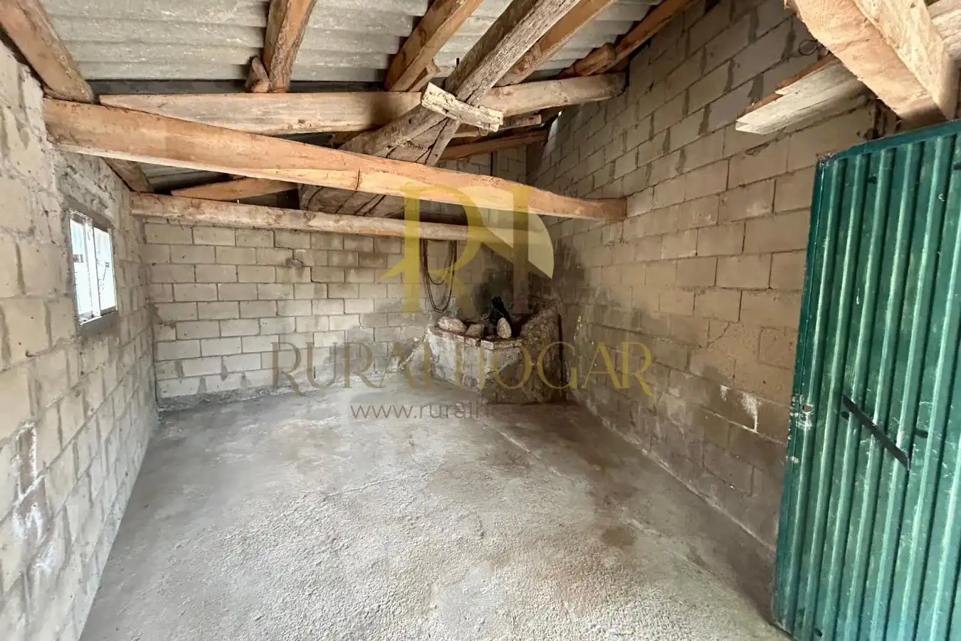 Casa adosada en venta en Cabrillanes con Calefacción, Jardín privado y Amueblado