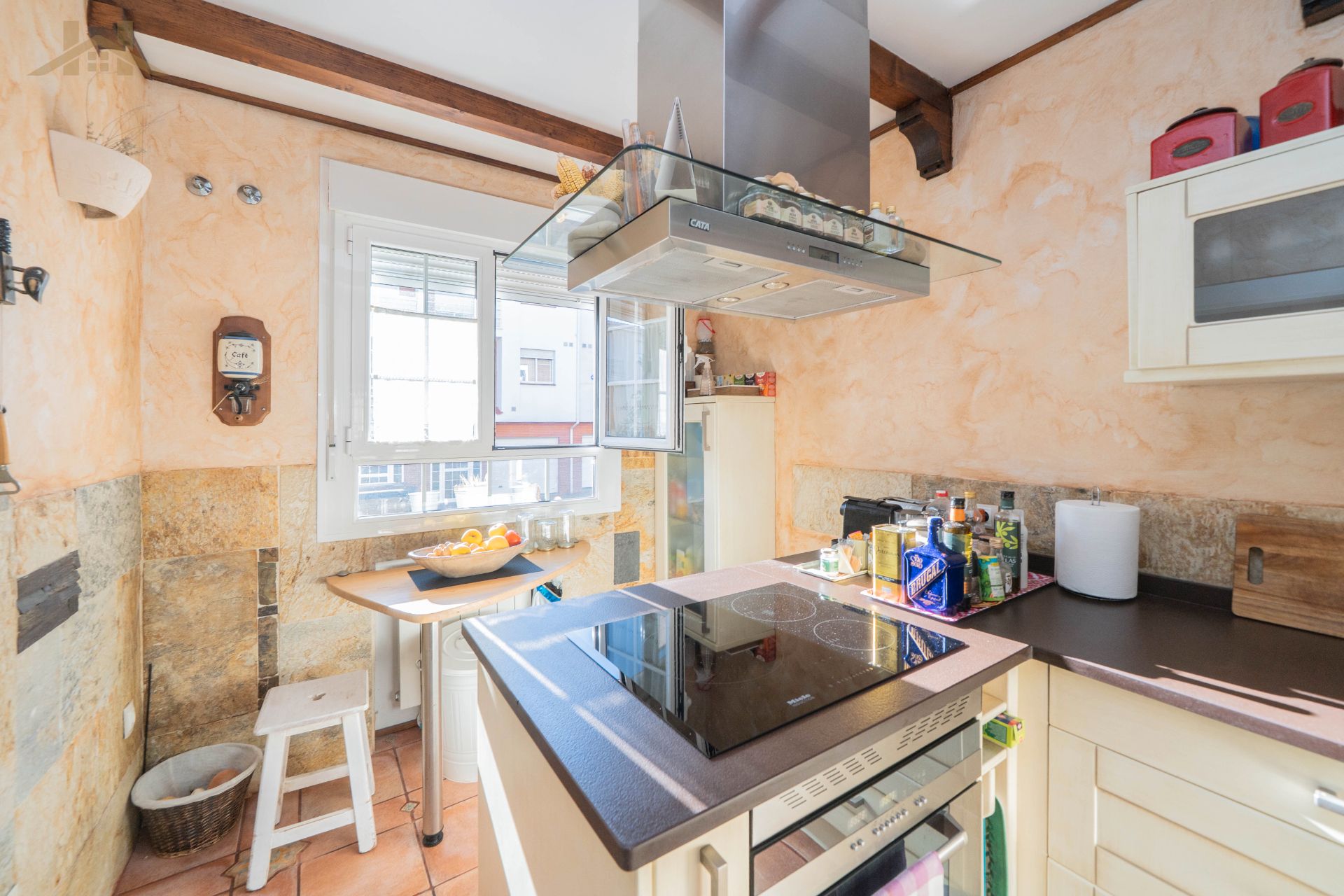 Cocina de Casa o chalet en venta en Villanueva del Pardillo con Calefacción, Jardín privado y Parquet