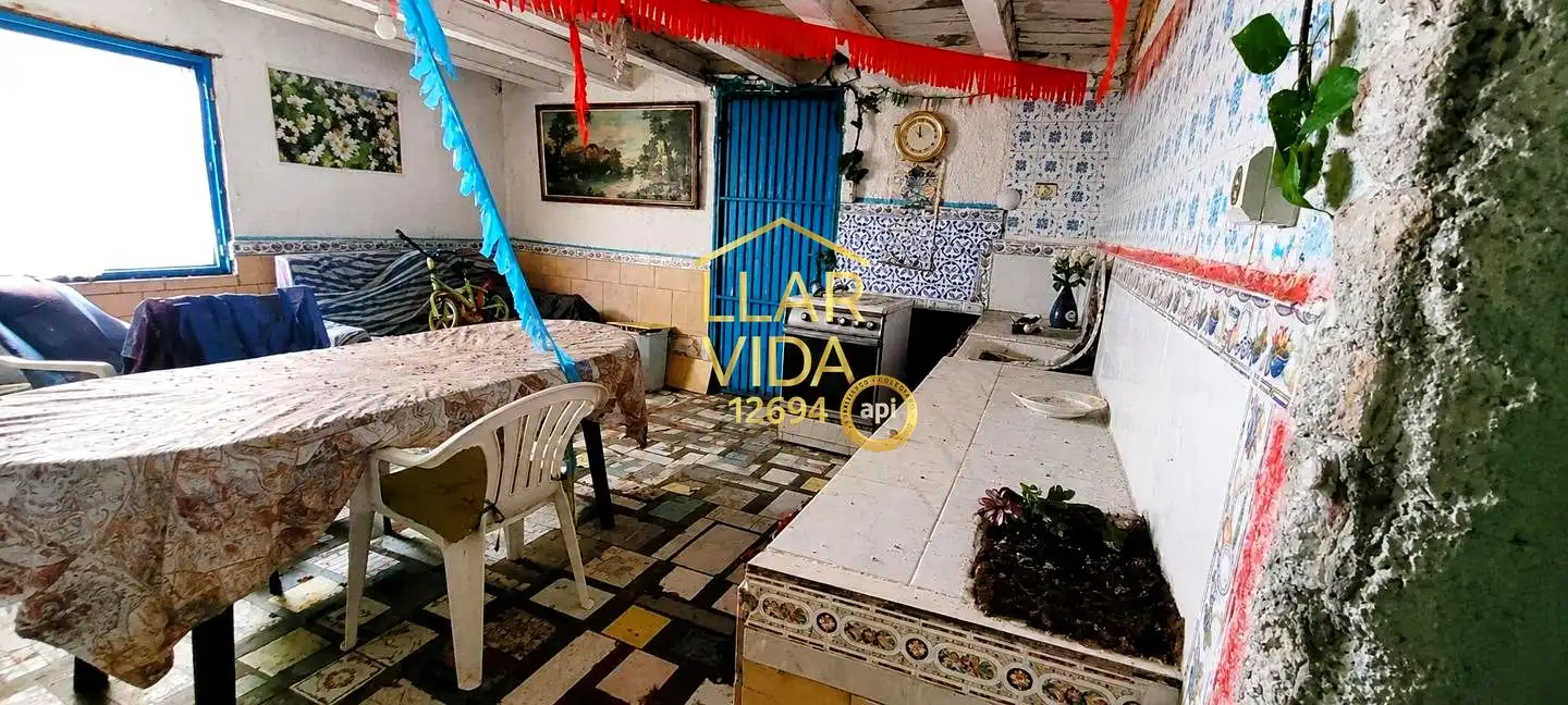 Cuina de Finca rústica en venda en Lleida amb Jardí privat, Terrassa i Piscina