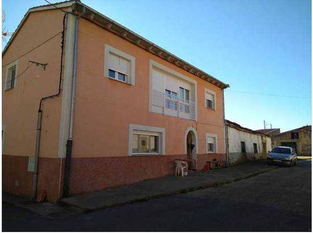 Casa-chalet en Venta en La Cabeza de Béjar