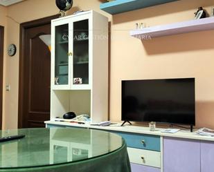 Living room of Flat for sale in Salamanca Capital  with Heating, Furnished and Washing machine