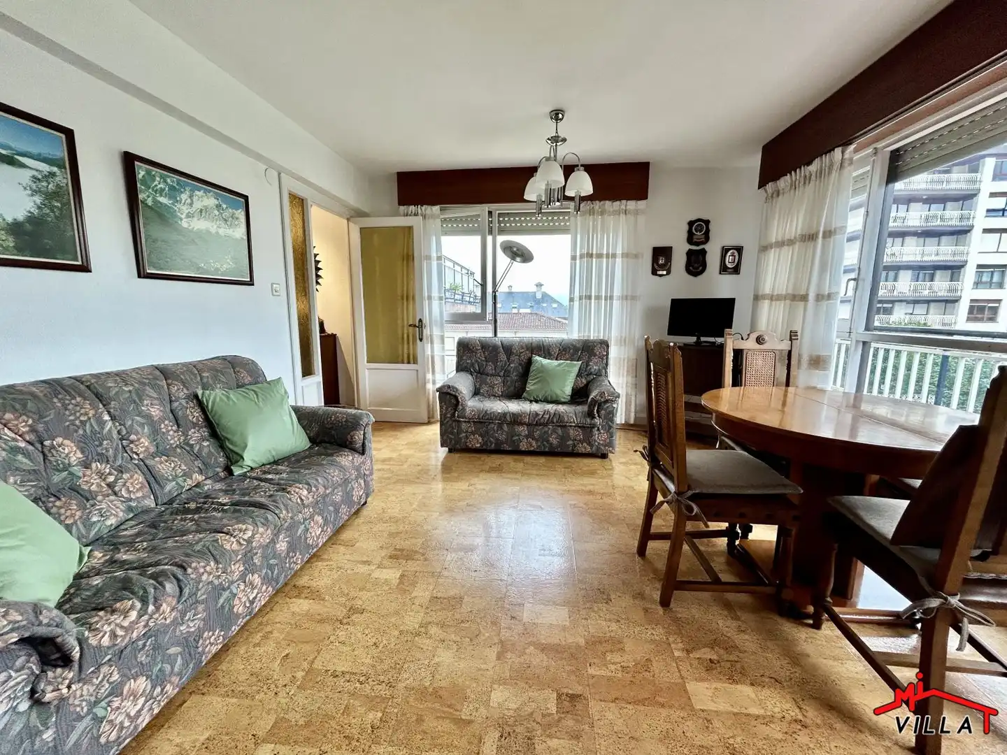 Sala de estar de Piso en venta en Laredo con Terraza y Amueblado