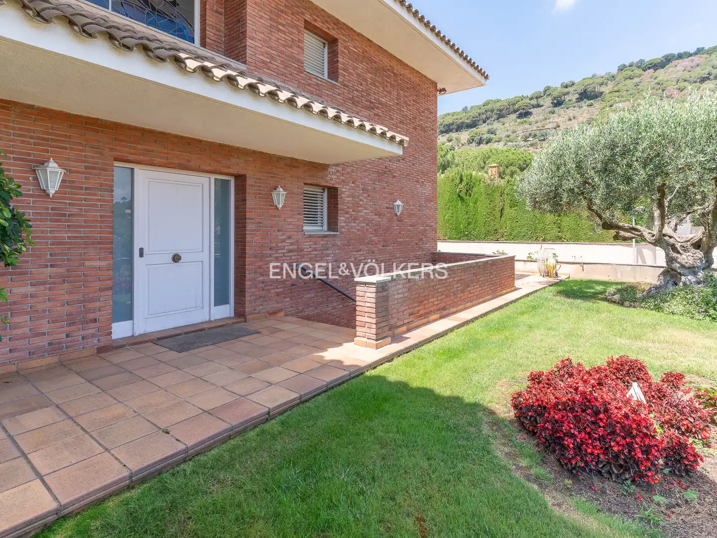 Vista exterior de Casa o xalet de lloguer en Argentona amb Aire condicionat, Calefacció i Jardí privat