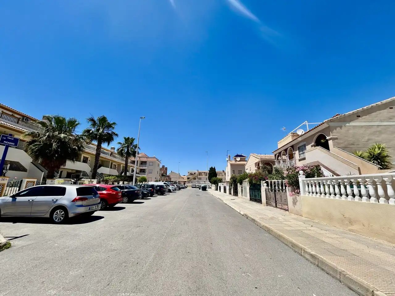 Vista exterior de Ático en venta en Orihuela con Aire acondicionado, Terraza y Trastero
