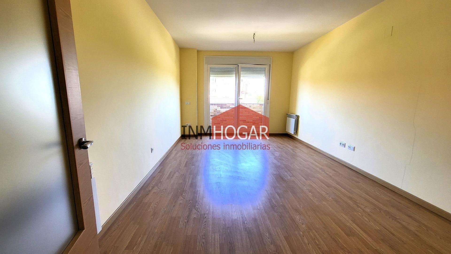 Living room of Flat for sale in Ávila Capital  with Heating, Terrace and Storage room