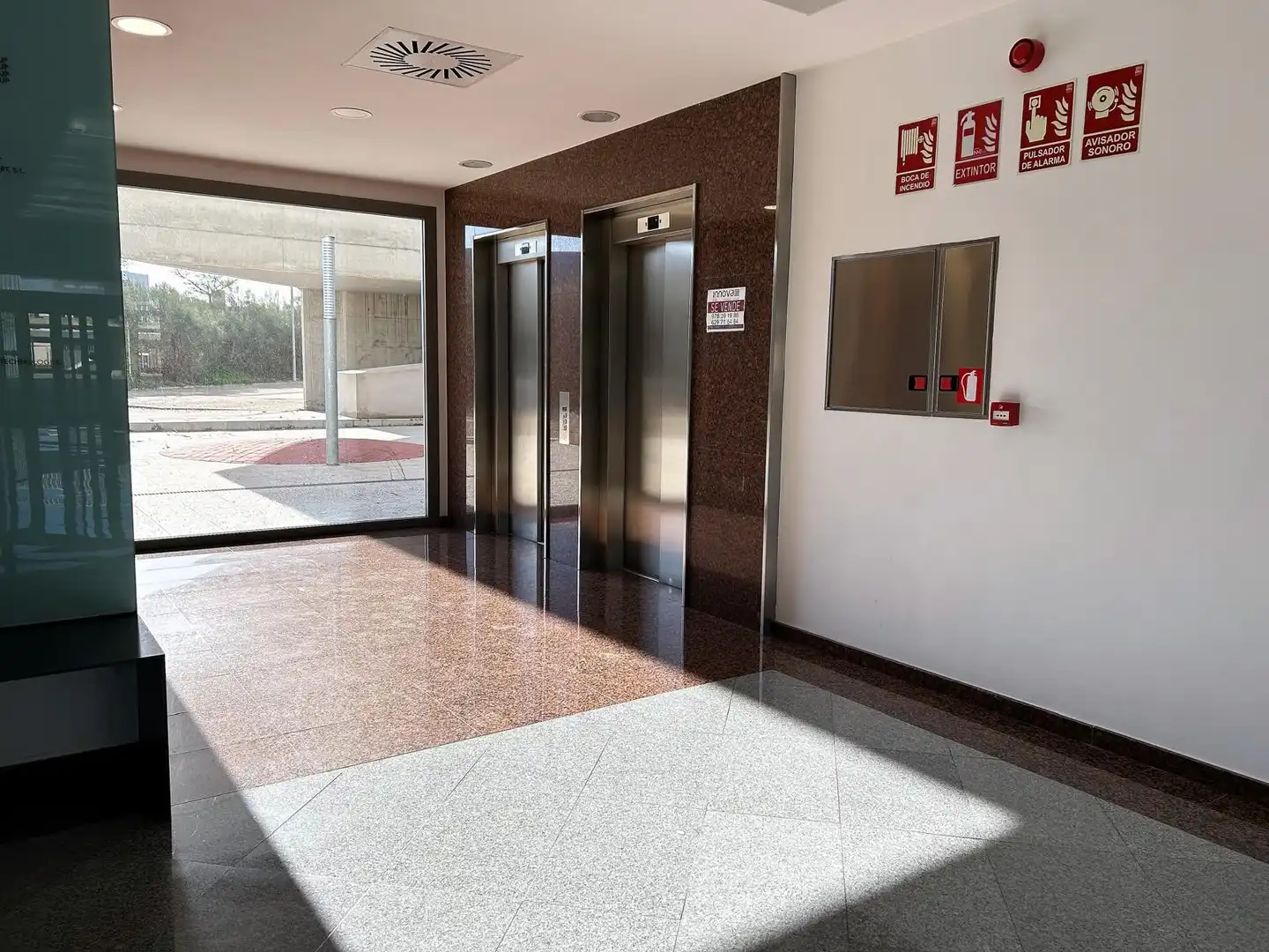 Gewerbefläche zum Verkauf in Calle Osca, imagen 17