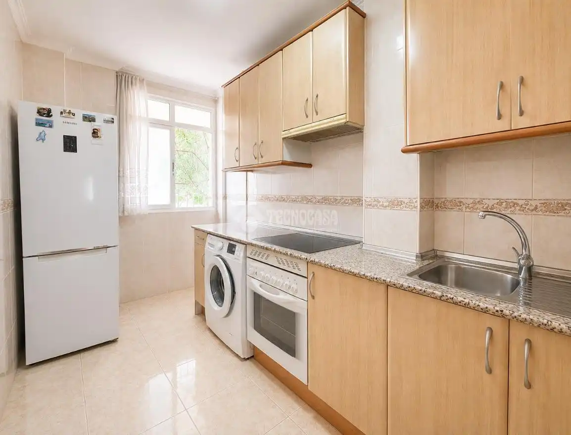 Vista exterior de Piso en venta en Madrid con Calefacción, Parquet y Terraza